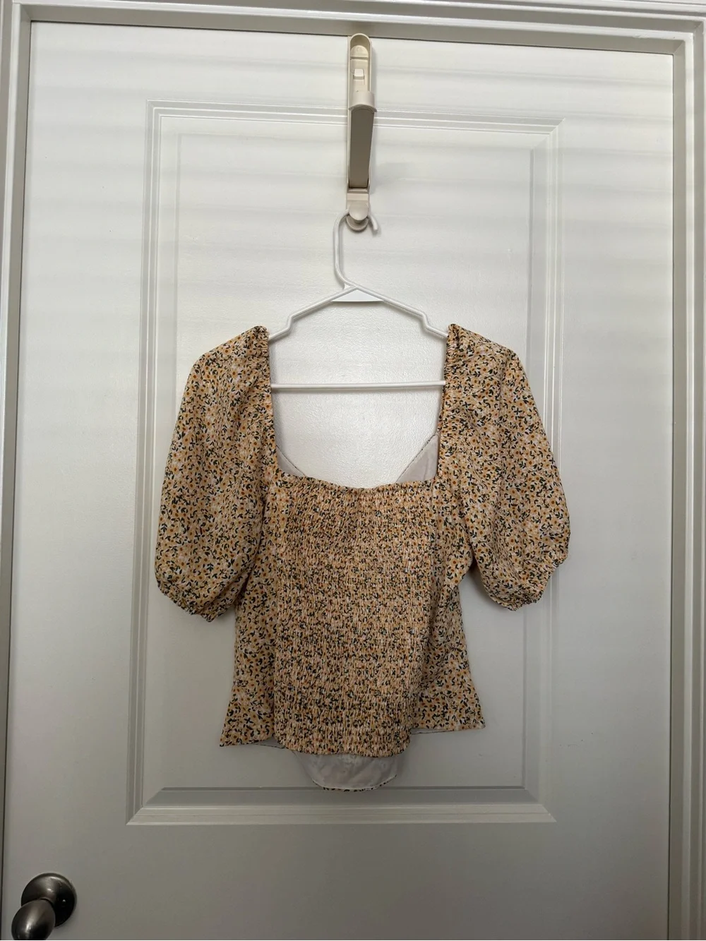 Abercrombie & Fitch Yellow Floral Sweetheart-Neck Puff Sleeve Top